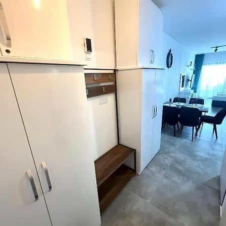 Caesar & Appart hôtel *