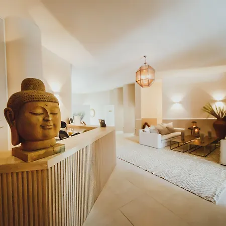 Appart hôtel Caesar & *